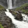 De 140 meter hoge Fossá waterval is de hoogste van de Faeröer eilanden