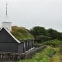 Het schattige, in 1829 gebouwde kerkje in Hvalvík