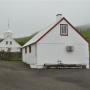 De kerk en school in Mykines